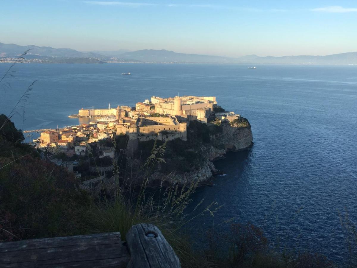 Brezza Di Mare Gaeta B&B Εξωτερικό φωτογραφία