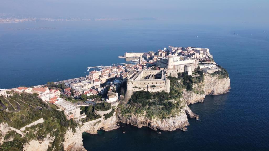 Brezza Di Mare Gaeta B&B Εξωτερικό φωτογραφία